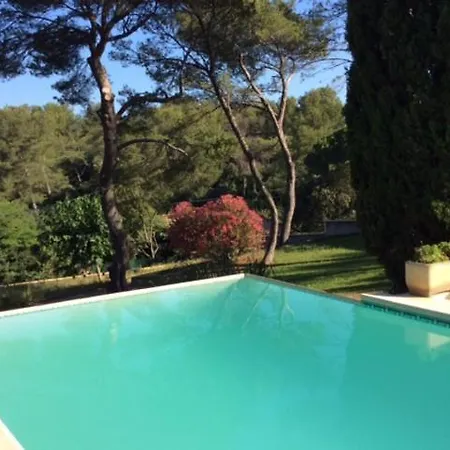 D'hotes De Charme Le Bartas Nîmes